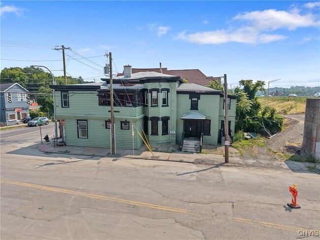 Building Photo - 600 Burnet Ave