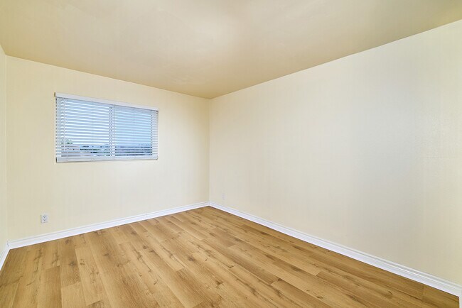 Building Photo - 5022 Los Morros Way