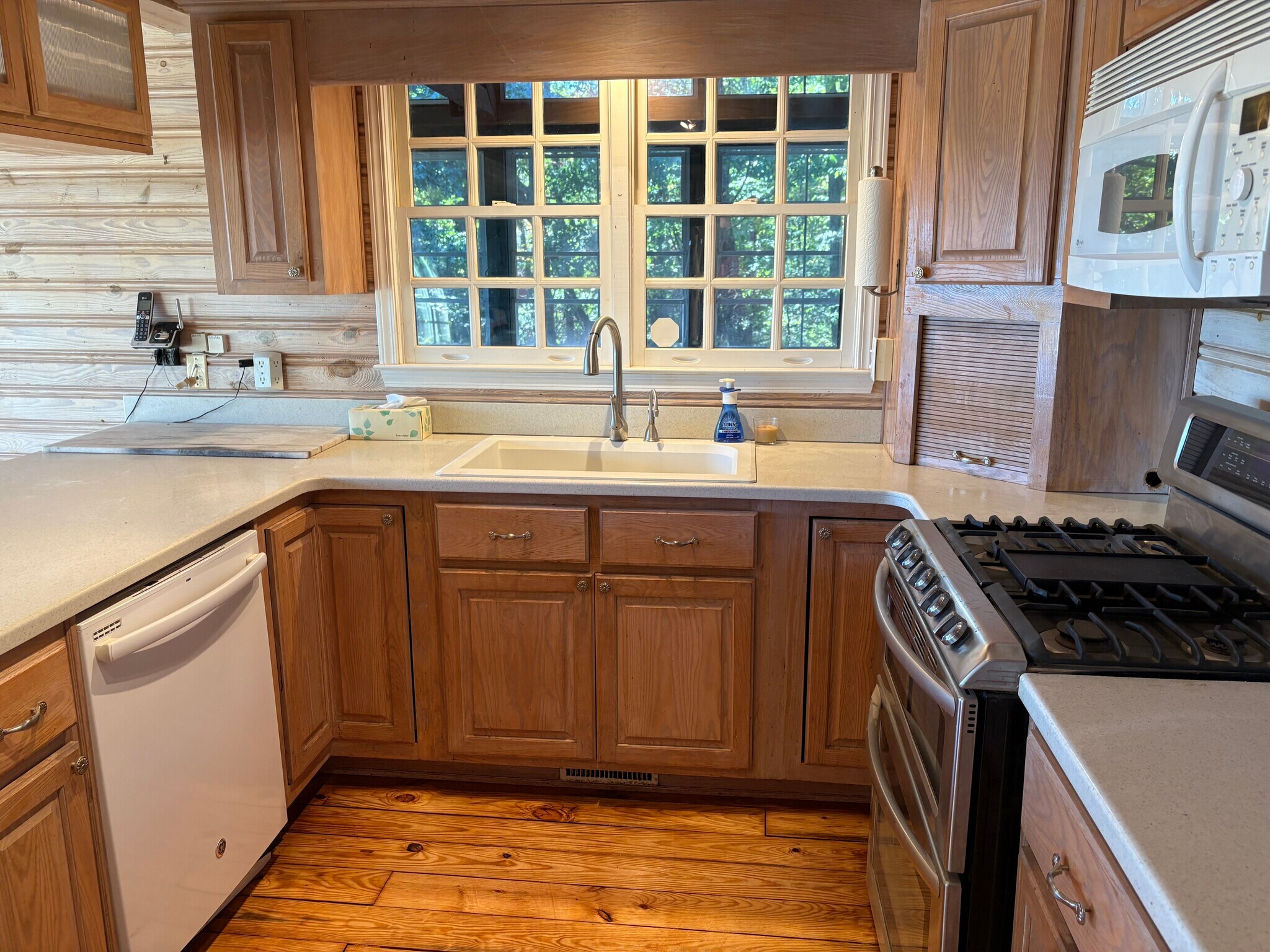 Kitchen - 86 Yonah Vw