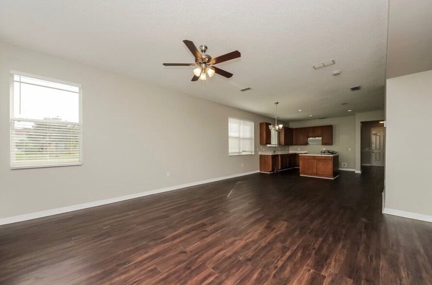 Building Photo - 917 Anchorage Ln