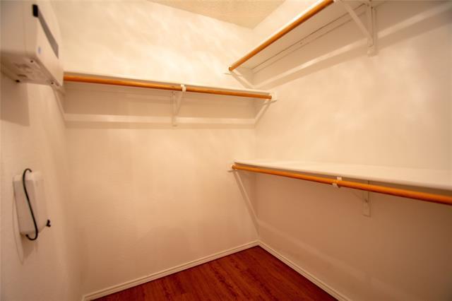 Building Photo - 2404 Whispering Creek Dr