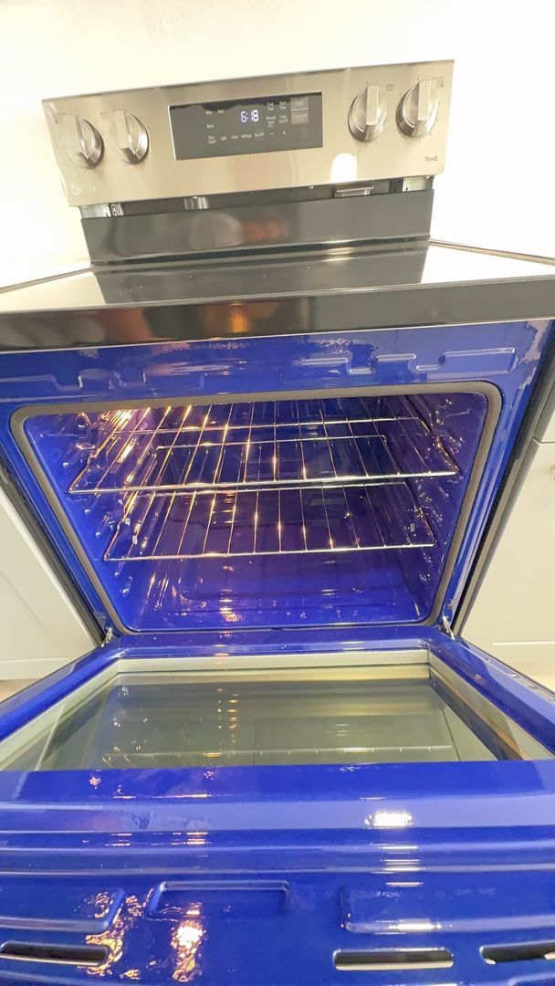 Building Photo - Recently renovated 3 bedroom, 2 bathroom, 2 car garage home for rent in Town 'n' Country.