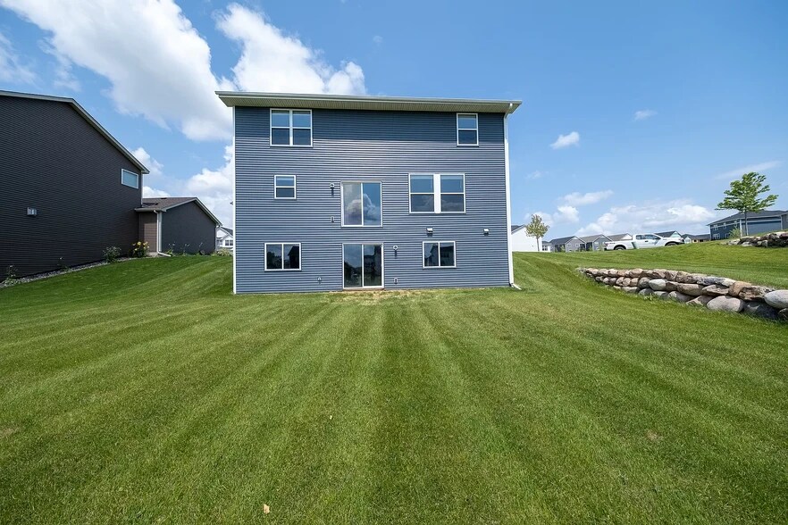 Building Photo - 7384 203rd St W