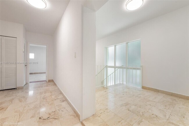 Building Photo - 4117 Alhambra Cir
