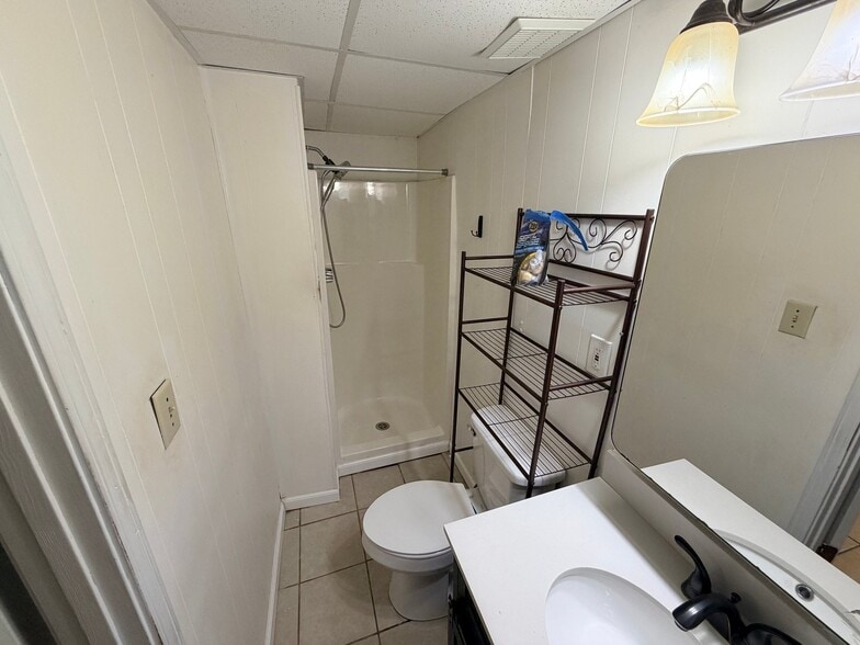 Building Photo - 866 Brandy Oaks Ln