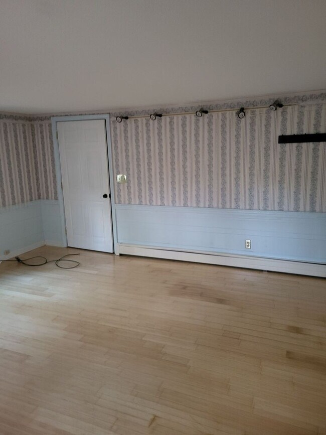 Building Photo - 5 Dupaw Gould Rd