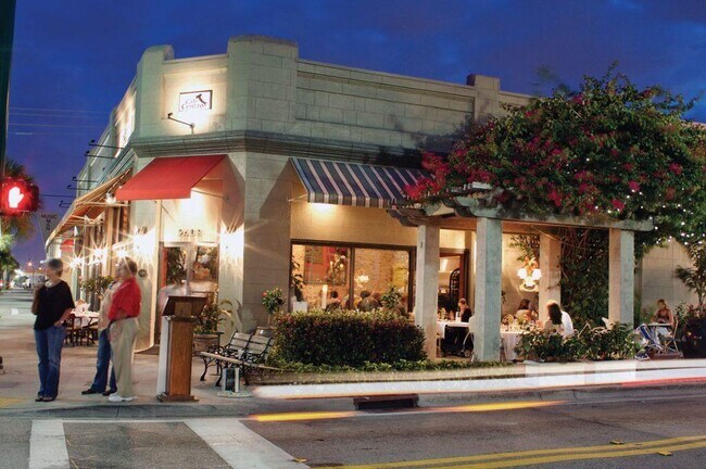 Building Photo - 5411 N Flagler Dr