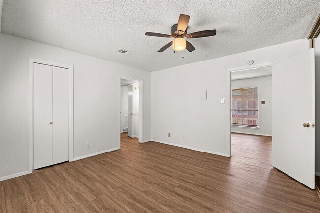 Building Photo - 3115 Helms St