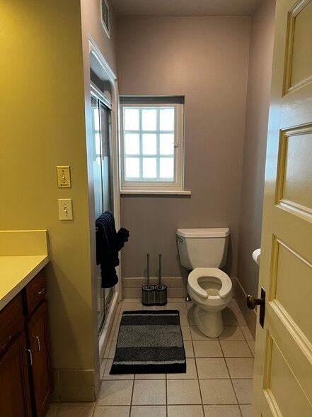 Building Photo - 24 S River St