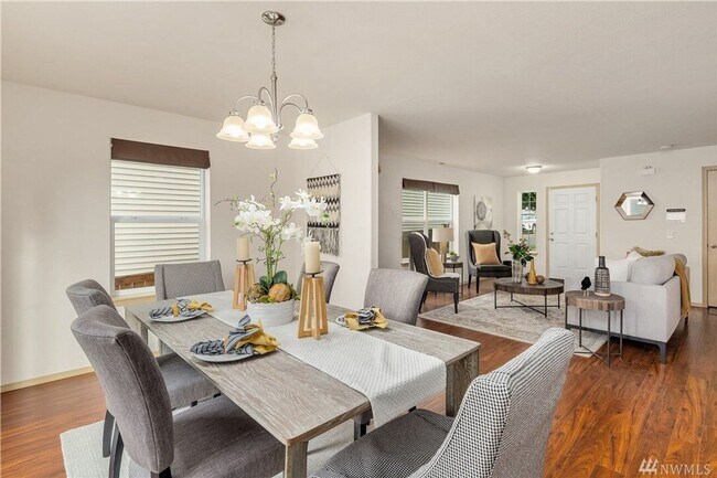 Building Photo - 17508 14th Dr SE