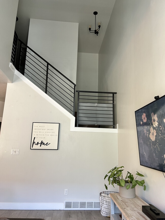 Building Photo - 15380 S Skyraider Ln