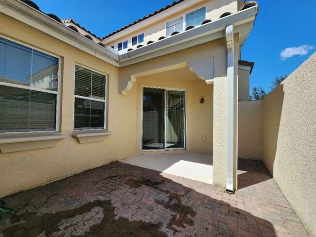 Building Photo - Gorgeous 3-Bedroom, 2.5-Bathroom Townhome in Orlando