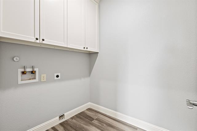 Building Photo - 2308 Bloomfield Dr