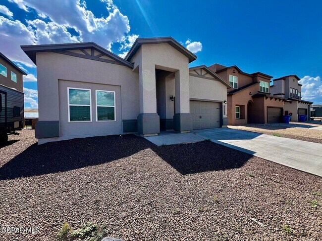 Building Photo - 11365 Hidalgo Dr