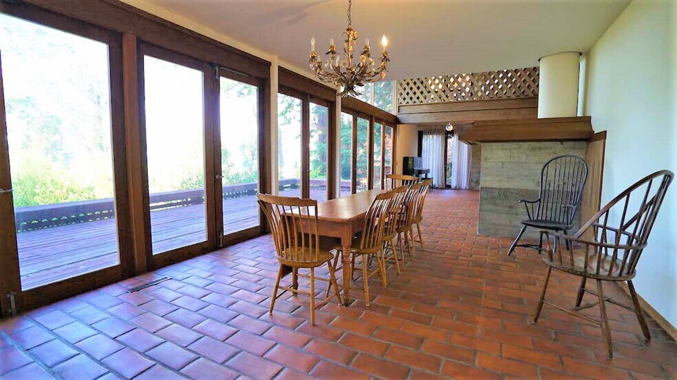 Building Photo - 3076 Buena Vista Way