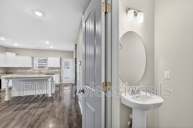 Building Photo - 353 Ruby Cate Wy