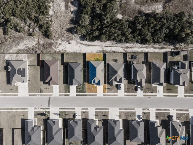 Building Photo - 1634 Dryden Ave