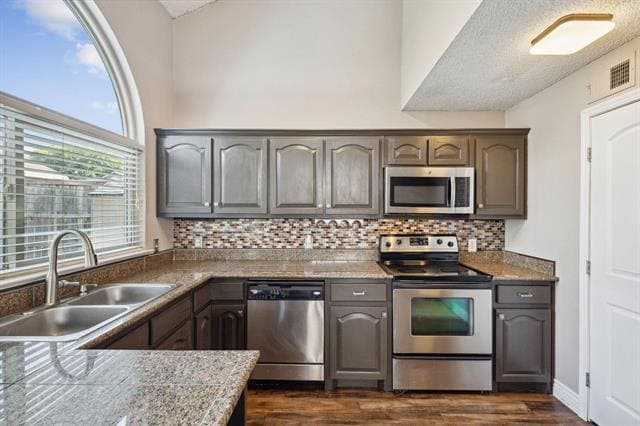 Building Photo - 2068 Sienna Trail