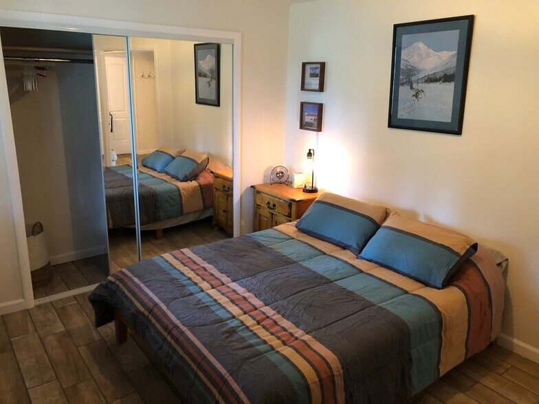 Bedroom w/Q - 2910 Aspen Dr