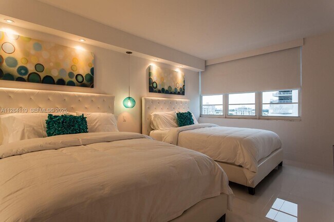 Building Photo - 100 Lincoln Rd