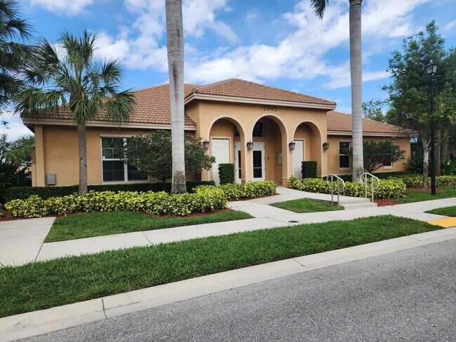 Building Photo - 5816 Monterra Club Dr