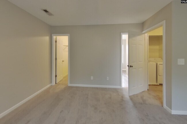 Building Photo - 324 Valley Heights Ln