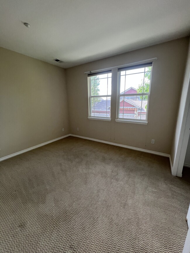 Building Photo - 3450 Molly Ln