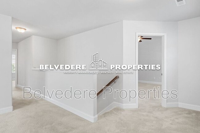 Building Photo - 5749 Marblehead Dr
