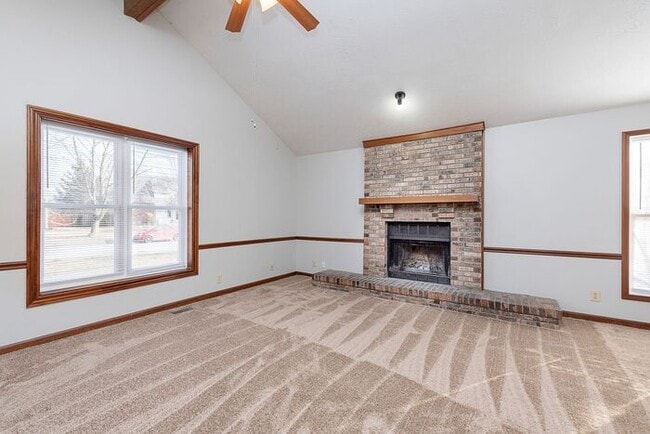Building Photo - 3 Bedroom 2 Full Bath Ranch in Peaceful Geist Valley Estates