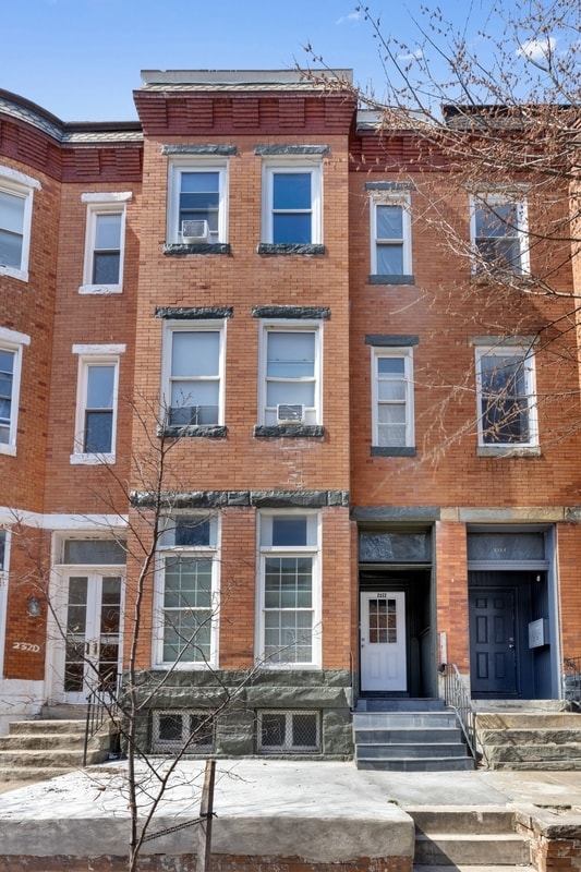 Primary Photo - 2322 Callow Ave
