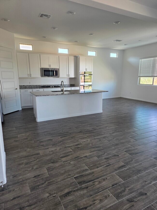 Building Photo - 12553 Denton Wy