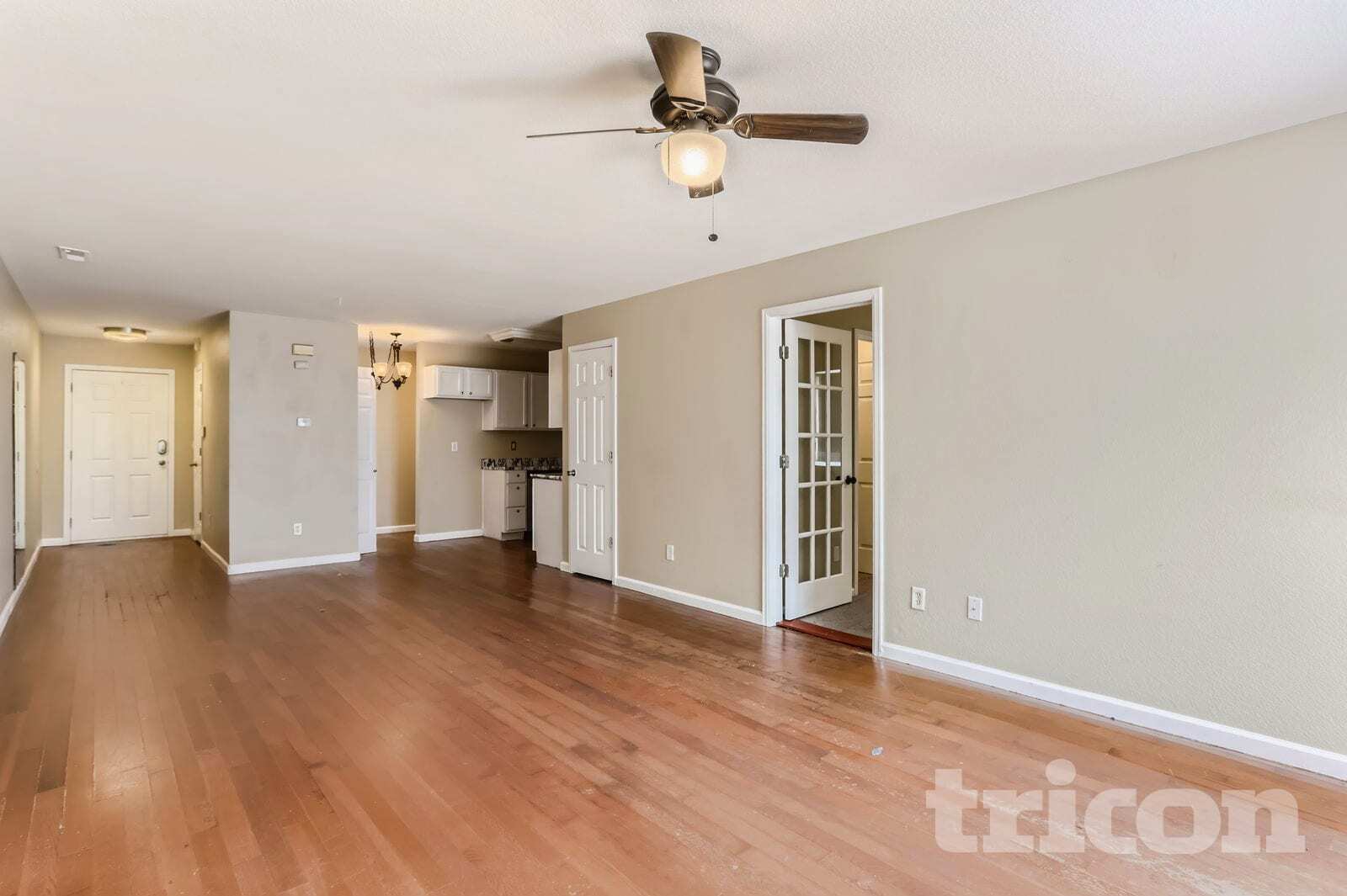 Building Photo - 240 S Irving St