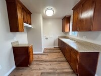 Building Photo - 1135 W 90th St