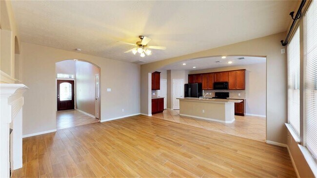 Building Photo - 23 Benedict Canyon Loop