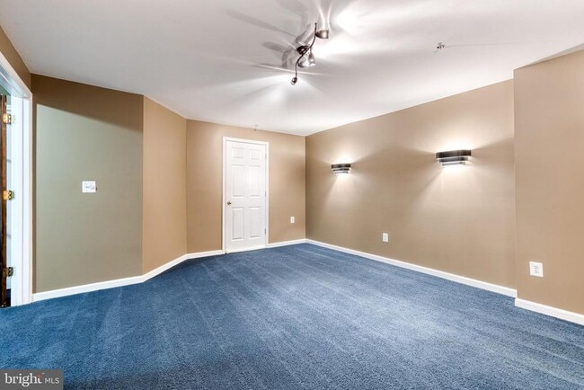 Building Photo - 10820 Sherwood Hill Rd