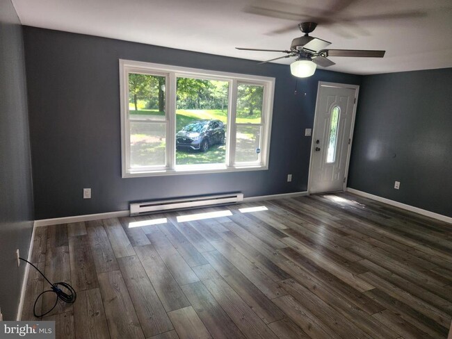 Building Photo - 2113 Wild Laurel Dr