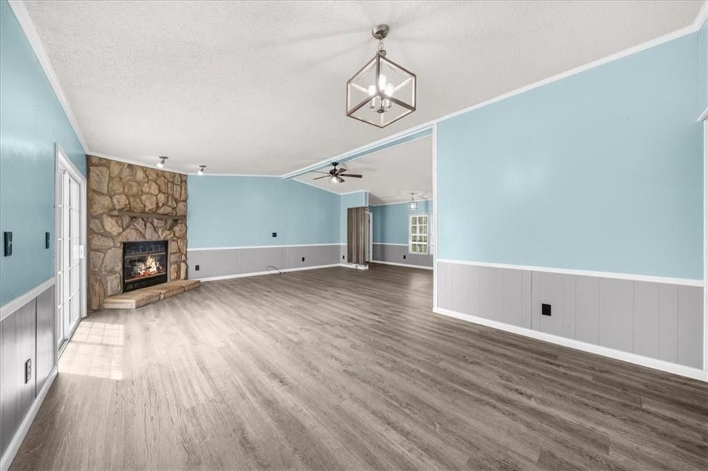 Building Photo - 372 Porter Springs Rd