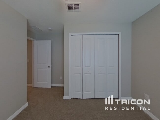 Building Photo - 17224 White Mangrove Dr