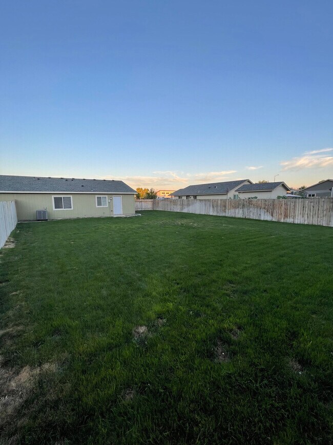 Building Photo - 601 S Kent St