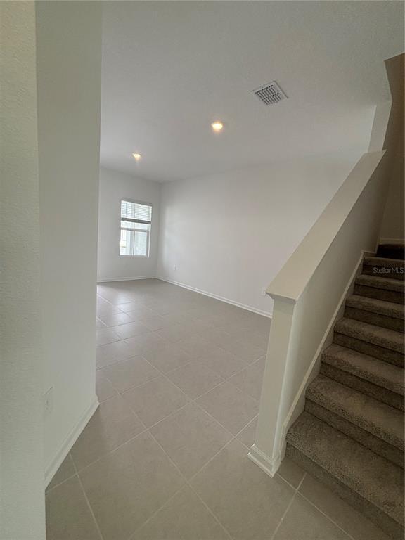 Building Photo - 2664 Skyline Lp
