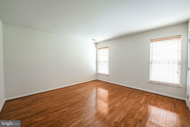 Building Photo - 7683 Henry Knox Dr
