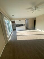 Building Photo - 105 E Ticonderoga Dr