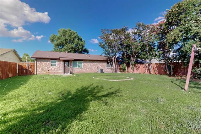 Building Photo - 4009 Providence Dr