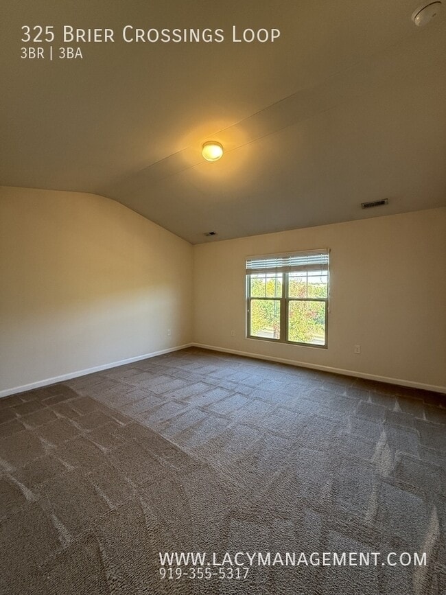 Building Photo - 325 Brier Crossings Loop