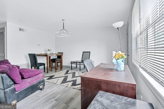 Building Photo - 968 Sexton Dr