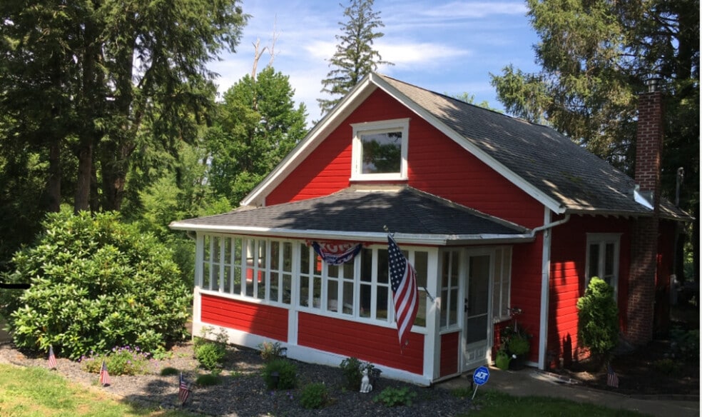 Front of house - 20986 US-6