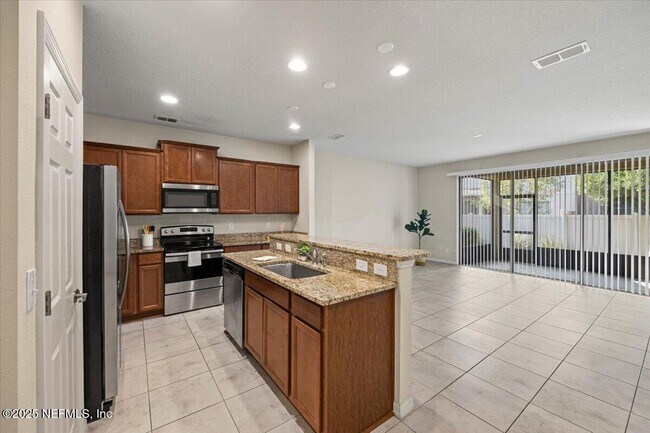 Building Photo - 7023 Buroak Ct