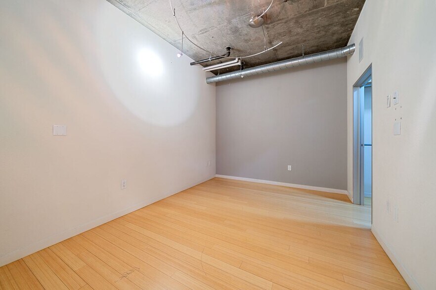 Building Photo - 1401 Wewatta St