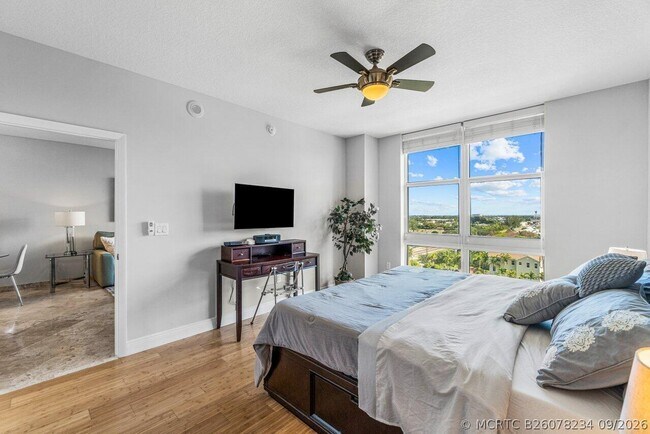 Building Photo - 550 Okeechobee Blvd