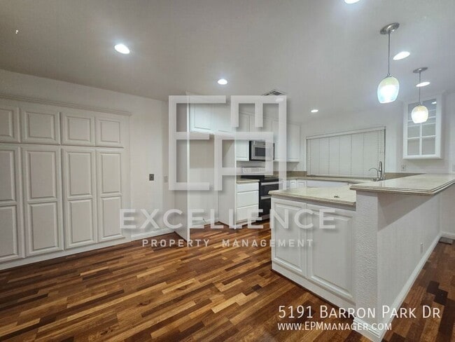 Building Photo - 5191 Barron Park Dr